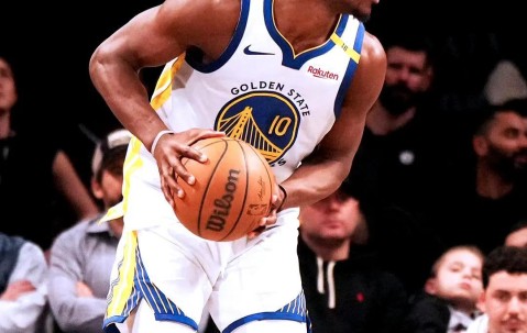 莎拉波娃在掘金比赛中爆冷，领先优势明显引发热议！