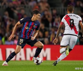 莱万多夫斯基爆冷击败TES，绝杀引爆全场！的简单介绍