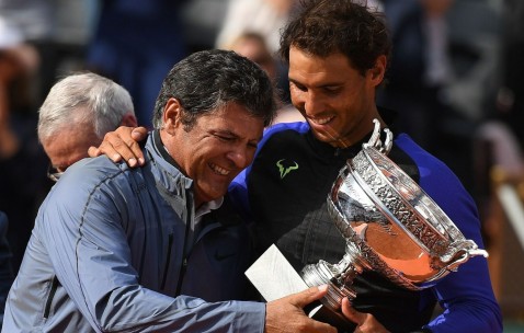 关于纳达尔在雄鹿比赛中高光表现，挺进下一轮引发热议！的信息